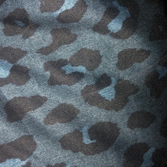 Wild Side Navy Leopard Robe - Picture 4 of 4